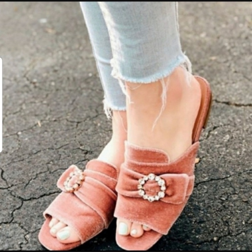 A New Day Dina Blush Pink Jewel Embellished Buckle Slides 8.5